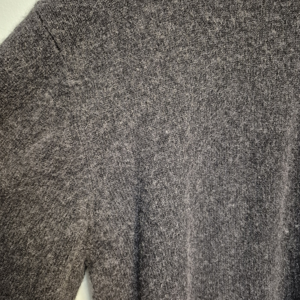 American Blue Men's Quiet Luxury Grey Cashmere Crewneck Sweater Size Large - Picture 3 of 4